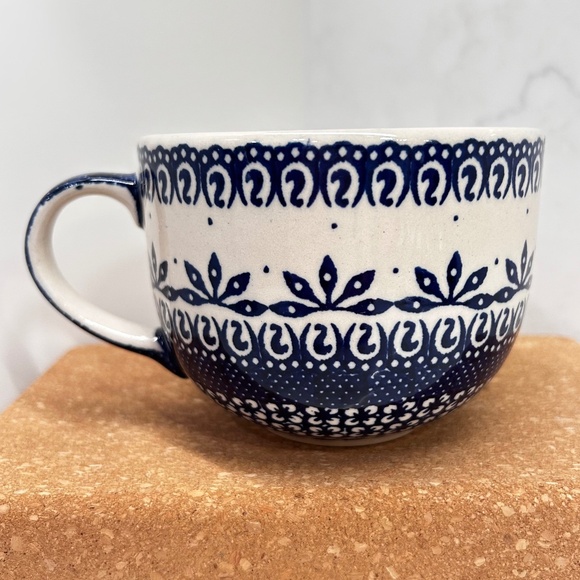 Boleslawiec Manufaktura Pottery - 18 oz Mug - Cobalt Blue "Swan Lake" Pattern - Picture 1 of 4